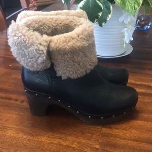 UGG AMORET LEATHER BOOTS 1003866.